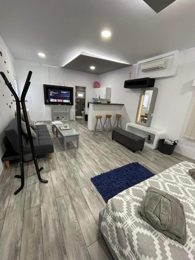 Deluxe Yiota'S Studio ! Klorakas Esterno foto